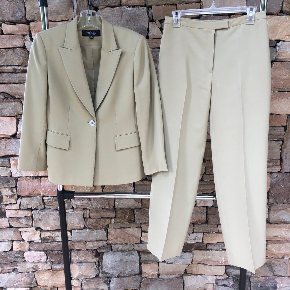 Kasper pants and jacket suit